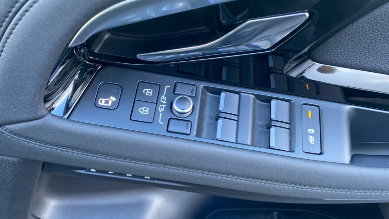 Land Rover Range Rover Evoque 2.0 D200 R-Dynamic SE 5dr Auto Diesel Hatchback